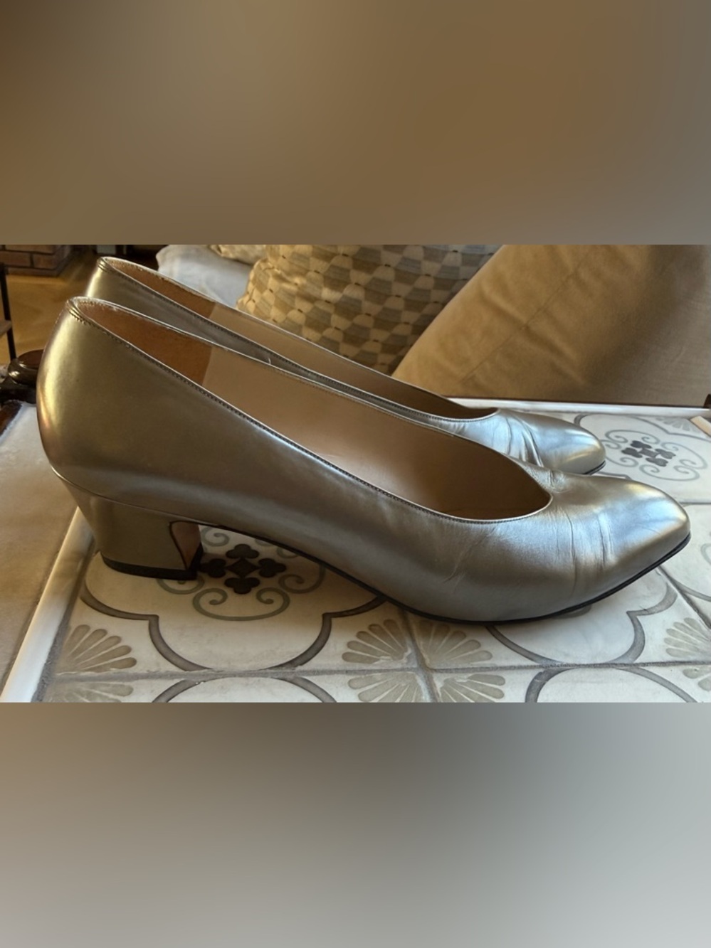 Vintage Salvatore Ferragamo Dale Metallic Taupe Leather Pointed-Toe Shoes - Picture 3 of 9